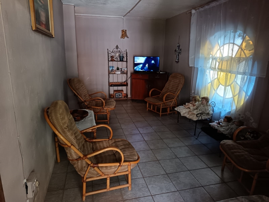6 Bedroom Property for Sale in Cashan North West